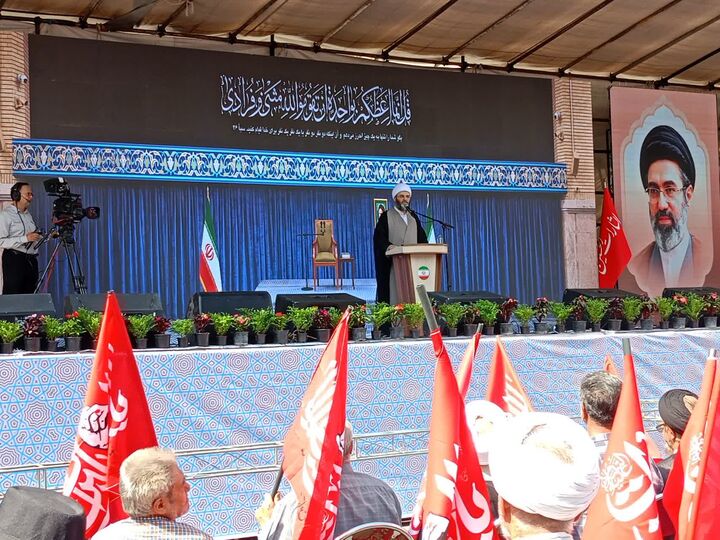 حجت‌الاسلام قمی: مسجد پیش‌قراول نهضت جامعه‌ساز و تمدن‌ساز است