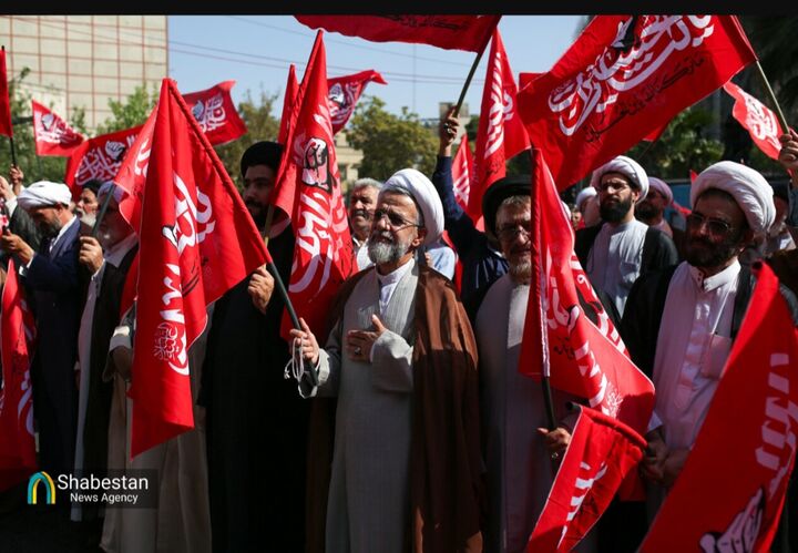 هم‌عهدی سنگربانان مسجد در میدان فلسطین با شعار «مسجد، پایگاه مقاومت و خونخواهی»