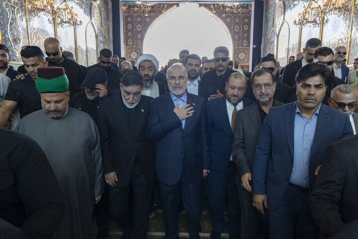 تشرف رئیس مجلس ایران به حرم حضرت عباس(ع)