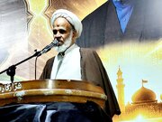 شیعه و سنی در مقابل دشمن مشترک ید واحد باشند
