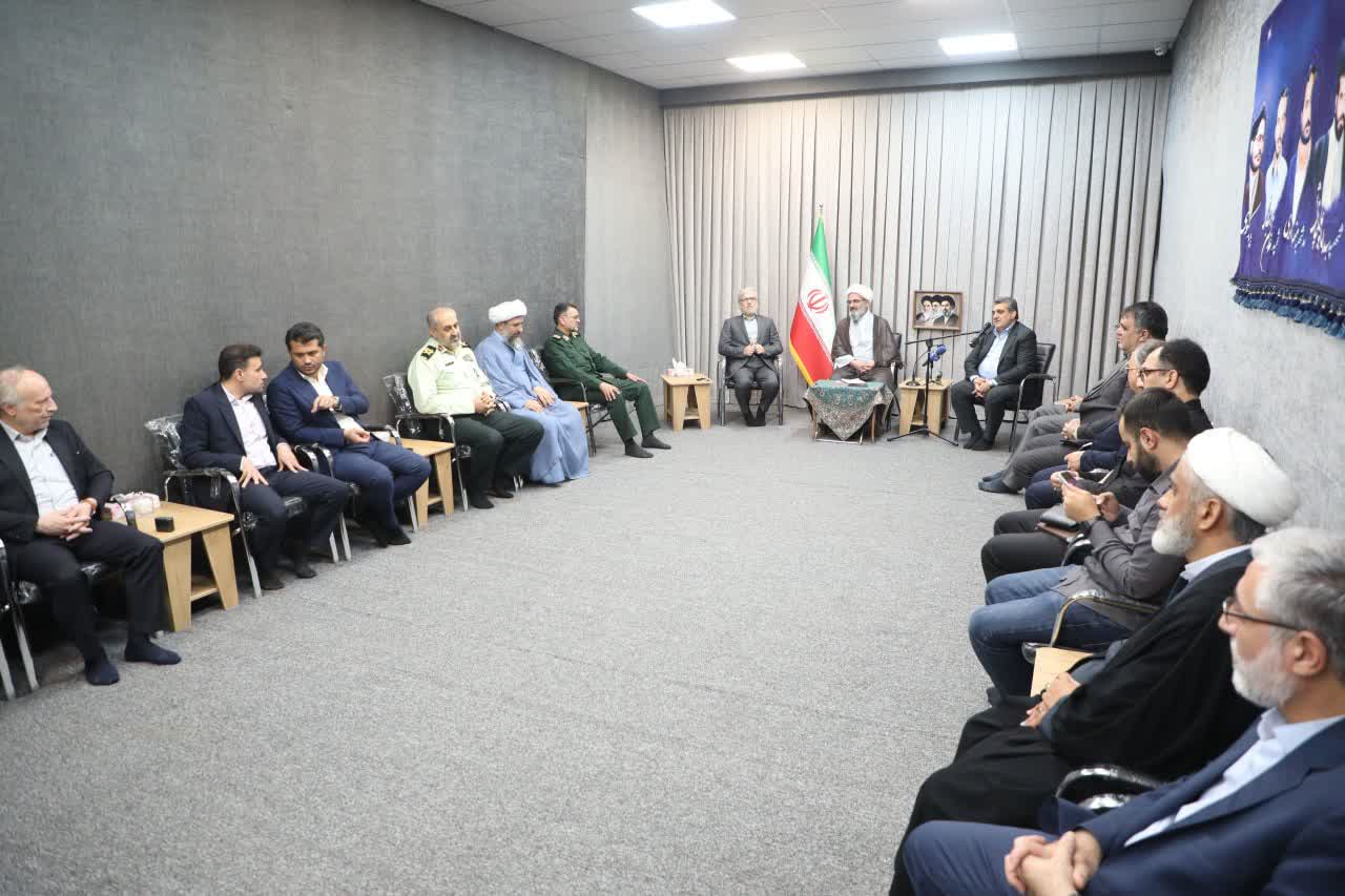 دولت، اقناع افکار عمومی را در تصمیمات مهم اقتصادی مورد توجه قرار دهد