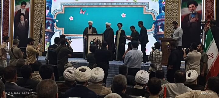 مسجد امام حسین(ع) جهرم بر سکوی برترین مساجد کشور ایستاد