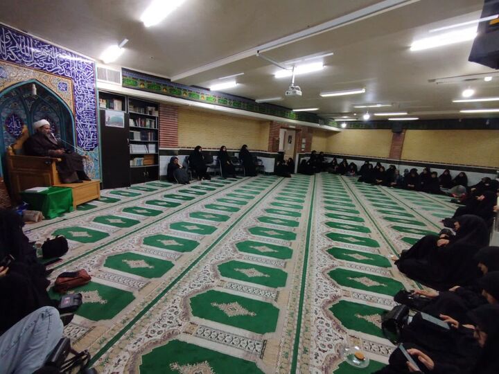 انسان با ایمان و عمل صالح سنجیده می‌شود، نه نسب خانوادگی