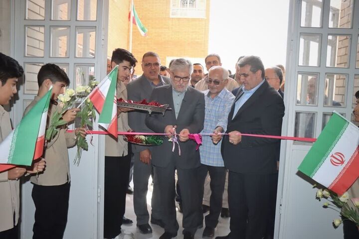 عدالت آموزشی با توسعه مدرسه محقق  می شود