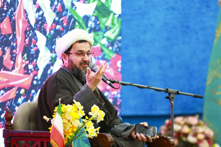 پذیرش امامت امام زمان(عج) معیار حیات حقیقی انسان است