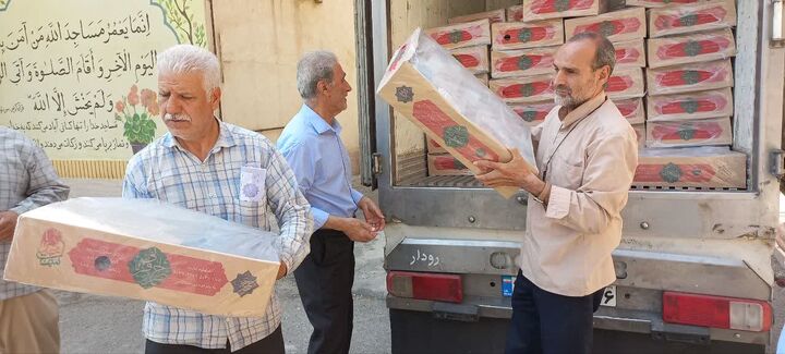 توزیع یکهزار بسته گوشت قربانی در استان مرکزی با محوریت کانون‌های مساجد