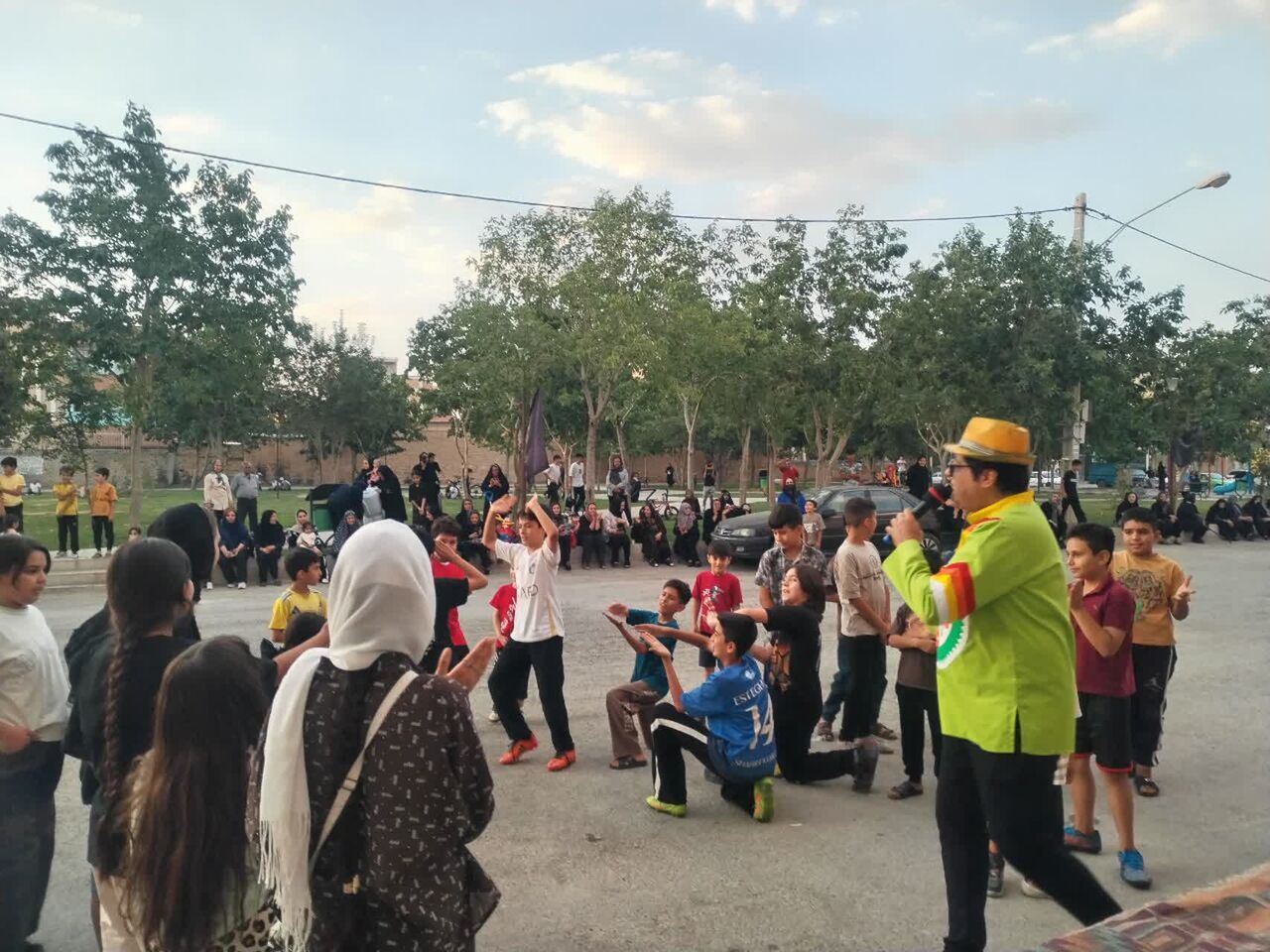 مسجد امام جواد(ع) میزبان برنامه شاد محلهای در شهرکرد