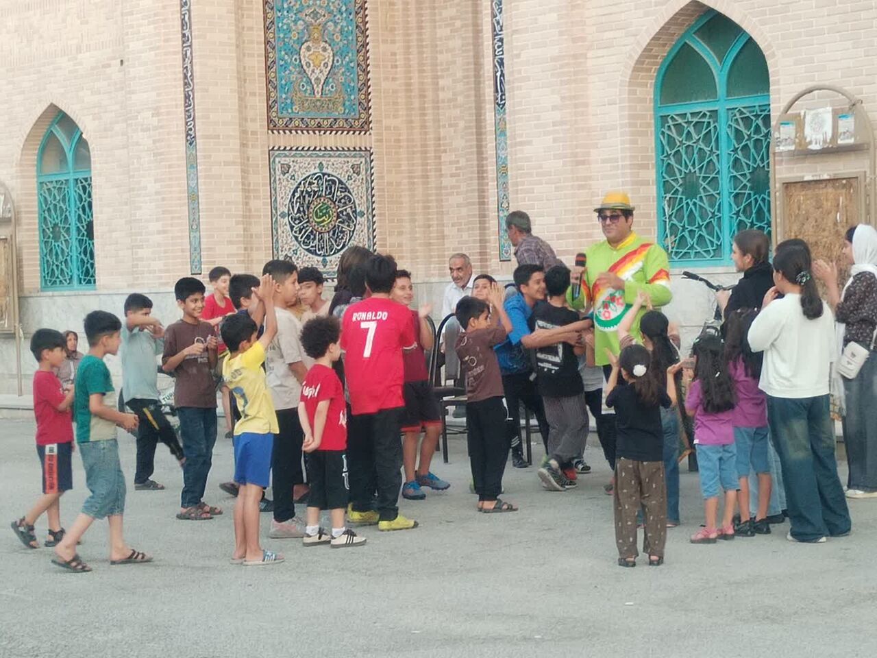 مسجد امام جواد(ع) میزبان برنامه شاد محلهای در شهرکرد