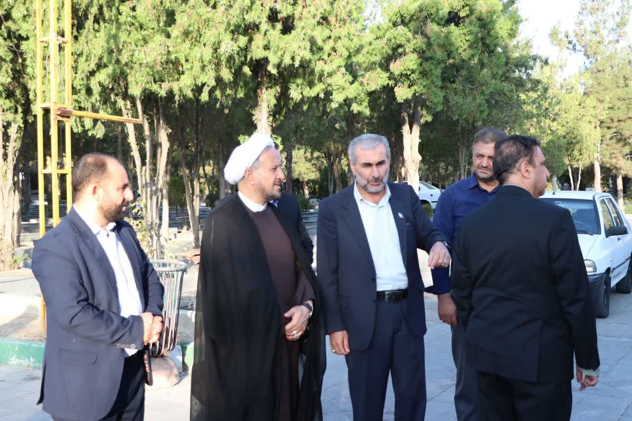 رئیس ستاد کانون‌های مساجد کشور با شهدای ارومیه تجدید میثاق کرد