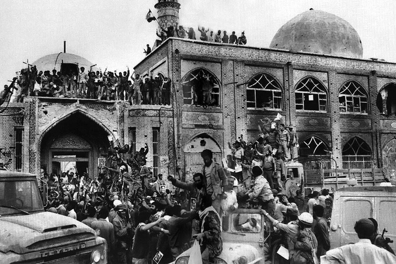 مساجد عجیب ایران؛ از مسجدی در دل غار تا مسجدی که شبیه معبد هندی است