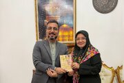 جهان، به «روایت شرق» و «صدای زنانه» نیاز دارد/ پروین اعتصامی نقطه‌ای ماندگار در تاریخ شعر زنان ایران است