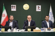 حاجی بابایی: تنگه هرمز در ید ایران است/بازنشستگان باید ۹۰ درصد حقوق شاغلان را دریافت کنند