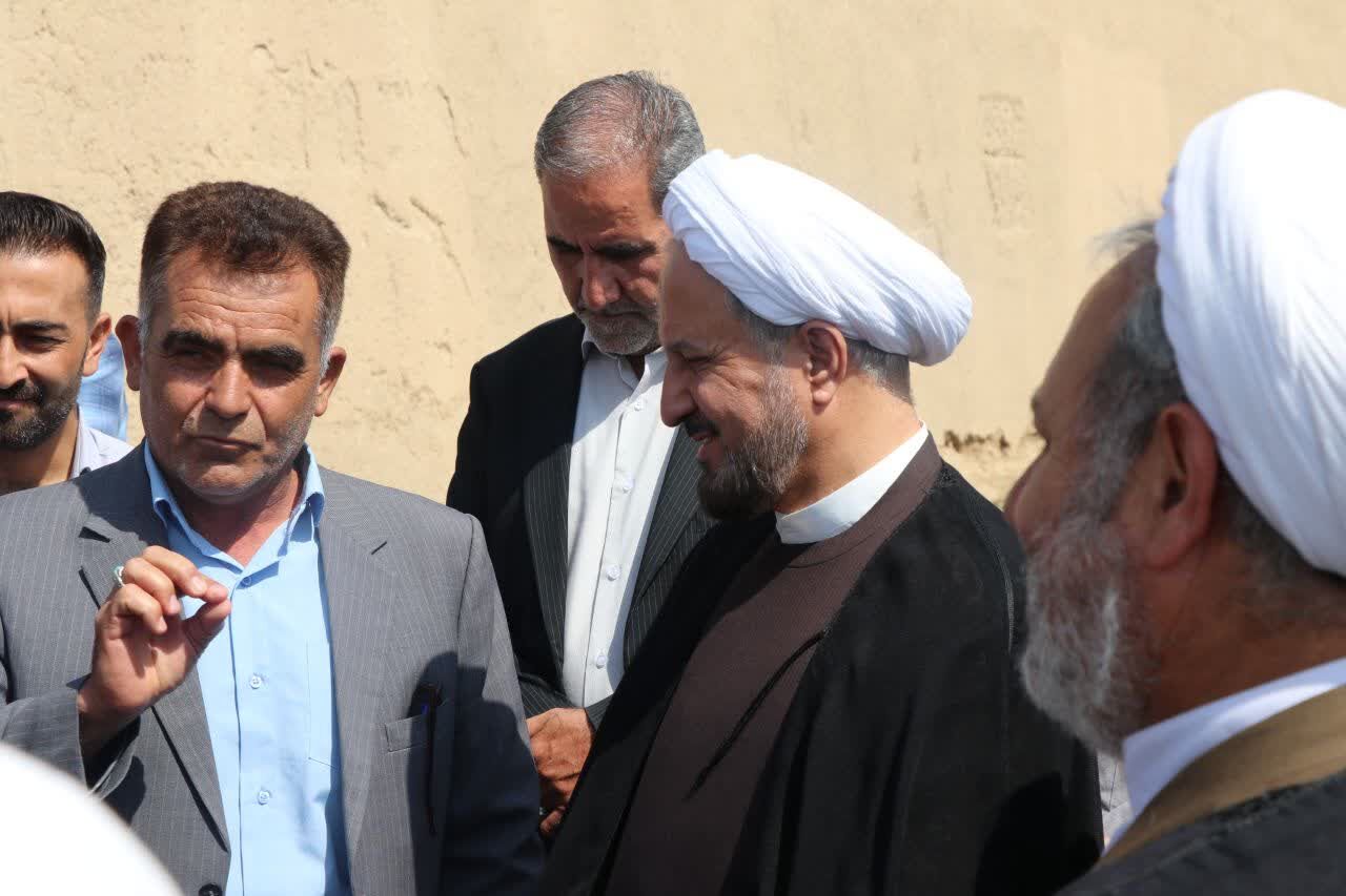 مسجد؛ محور پیوند مردم و ظرفیت‌های روستا/حضور دبیر کارگروه روستا و عشایر کشور در عسگرآباد کوه ارومیه