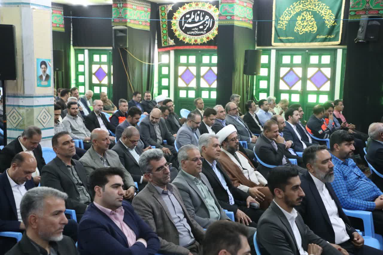 مسئولان خود را خادم مردم بدانند/ خدمت به مؤمنان در زمان غیبت، خدمت به امام عصر(عج) است
