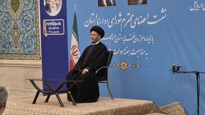 رشد ایران مساوی با مرگ اسرائیل است / کارآمدی دولت ها همیشه مورد توجه رهبر شهید بود