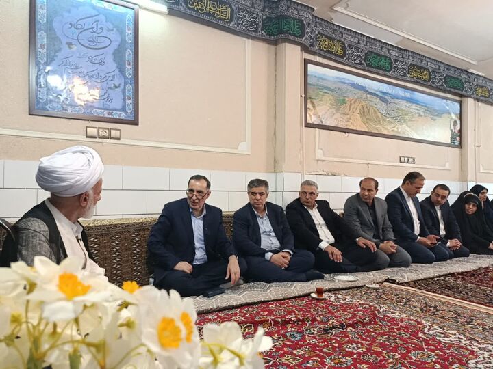 دولت با تمام توان در رفع مشکلات معیشتی ایثارگران تلاش میکند