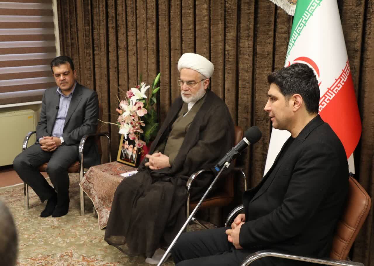 نخبگان، پیشران توسعه کردستان؛ از تأکید دولت بر اقتصاد دانشبنیان تا مطالبه تقویت زیرساختها