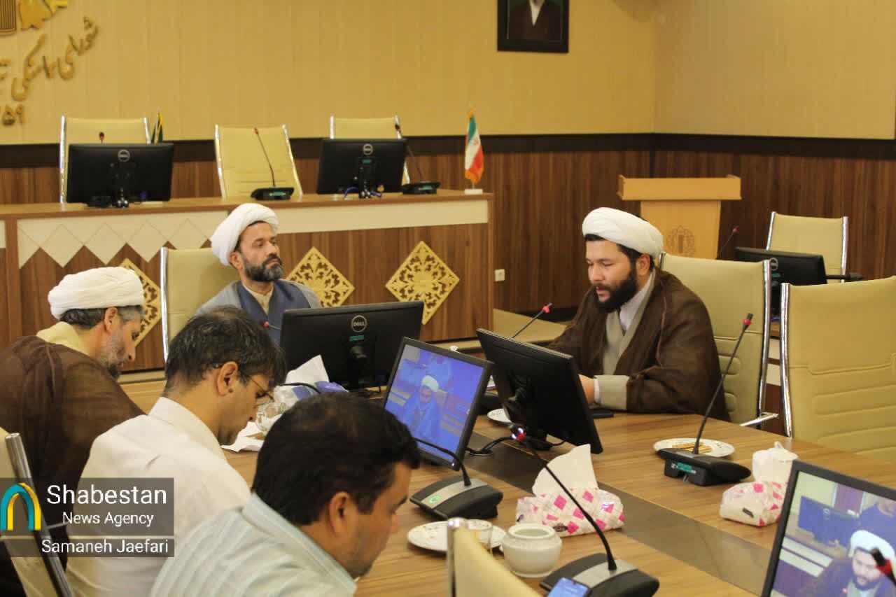مساجد فراتر از جشنها هفته وحدت، در تقویت وحدت اسلامی متمرکز شوند