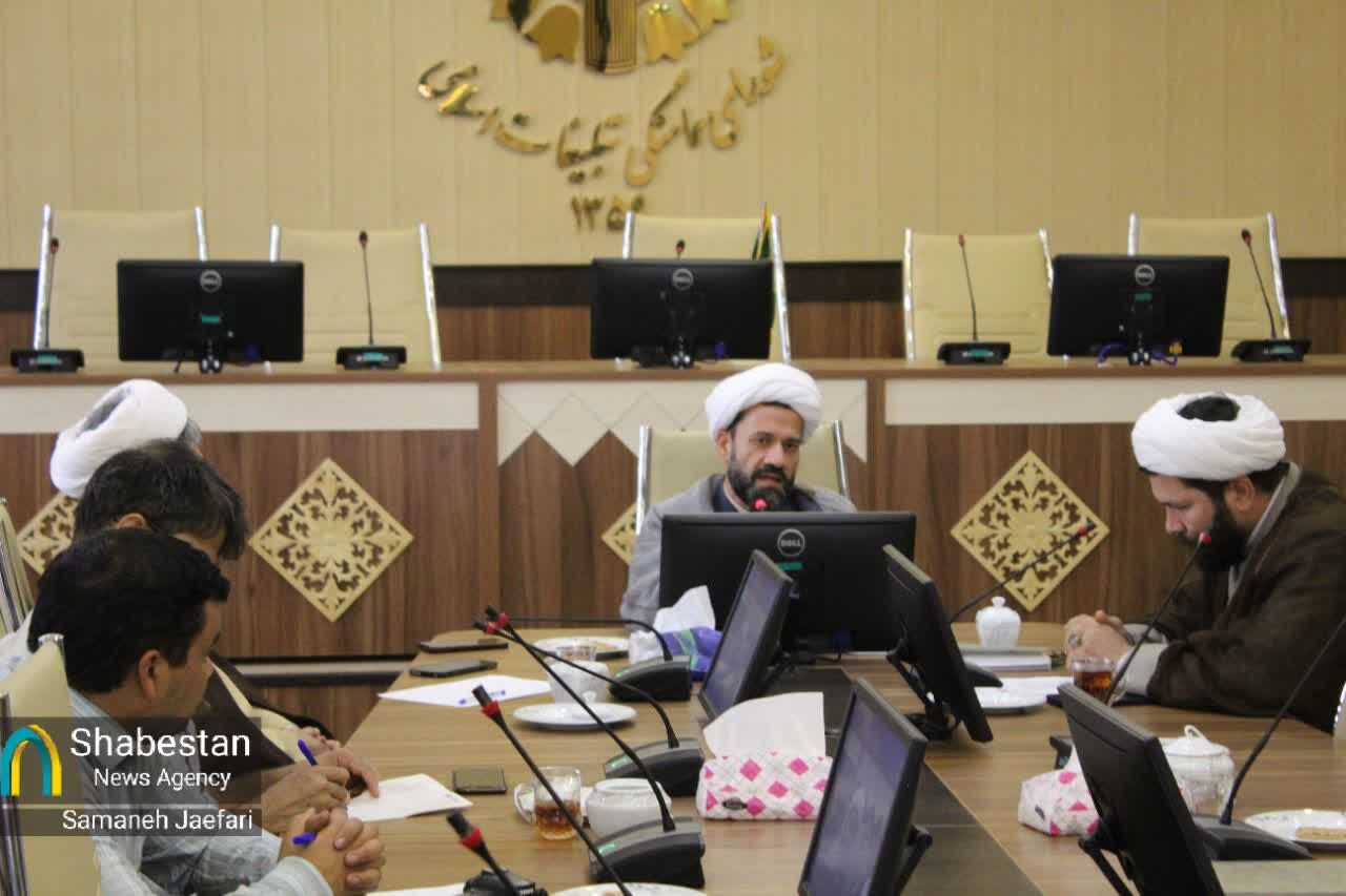 مساجد فراتر از جشنها هفته وحدت، در تقویت وحدت اسلامی متمرکز شوند