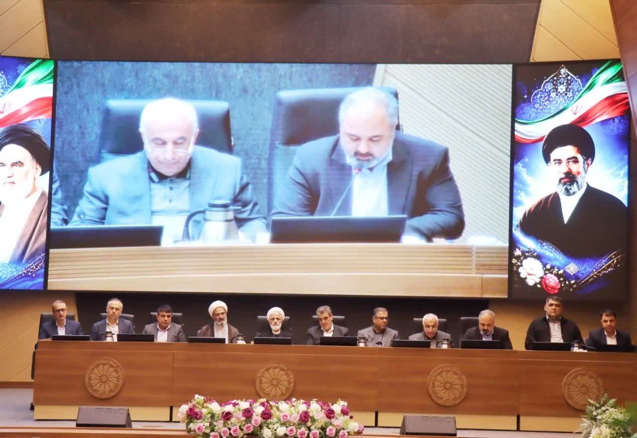 اقتدار ملی در گرو اقتصاد قدرتمند است/فعالان اقتصادی فرماندهان خط مقدم جنگ اقتصادیاند