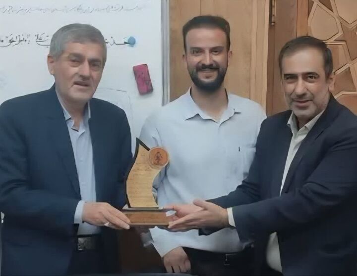 تجلیل از خادمان سلامت زائران در دارالشفای حرم شاهچراغ(ع)