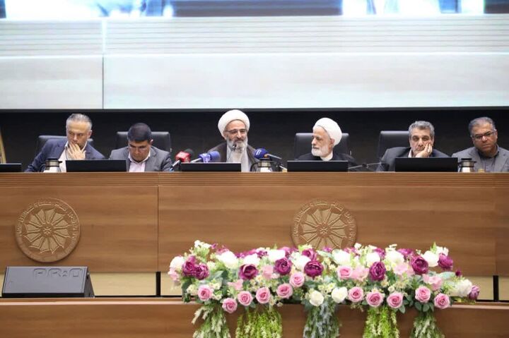 مطالبه عمومی خونخواهی رهبر شهید انقلاب(ره) با جدیت پیگیری شود