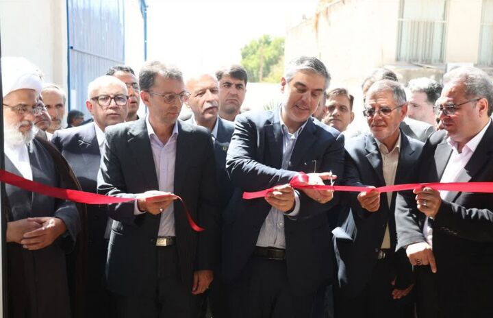 دیدار با خانواده شهدا توفیق خدمت را افزایش می‌دهد