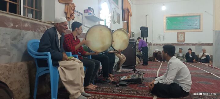 برگزاری مراسم مولودی‌خوانی در مسجد جامع خامسان