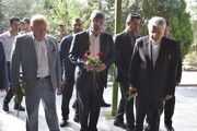 گلزار شهدای خرم‌آباد گلباران و عطرافشانی شد