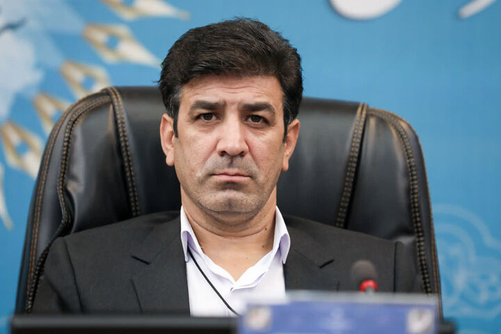 حضور مدیران در نماز جماعت، انگیزه بخش دانش آموزان است 