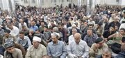 از مولودی‌خوانی تا اعطای اجازه‌نامه به طلاب؛ شبی به رنگ عشق نبوی در بانه