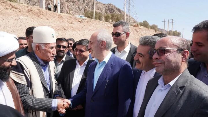 حضور معاون رئیس‌جمهور در لردگان؛ ۱۵۳ پروژه عمرانی به بهره‌برداری می‌رسد