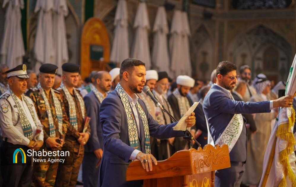 پرچم میلاد پیامبر اکرم(ص) و امام صادق(ع) در حرم علوی برافراشته شد+ عکس