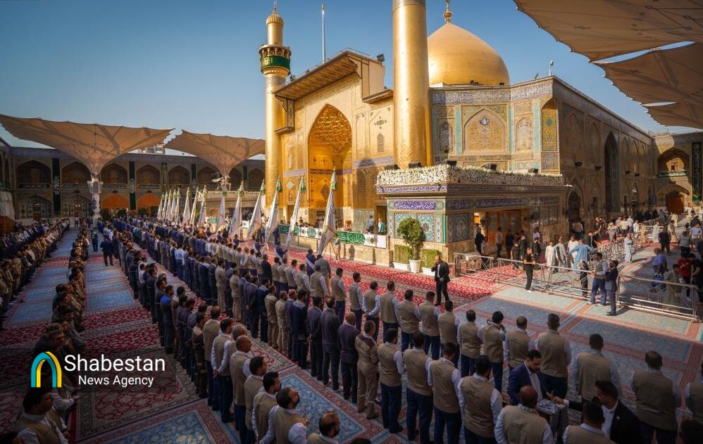 پرچم میلاد پیامبر اکرم(ص) و امام صادق(ع) در حرم علوی برافراشته شد+ عکس