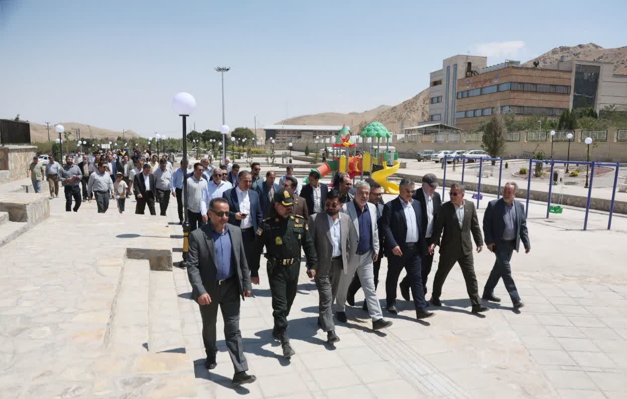 افتتاح متمرکز ۴۳ پروژه راهداری، آبرسانی و آموزشی در اراک همزمان با هفته دولت