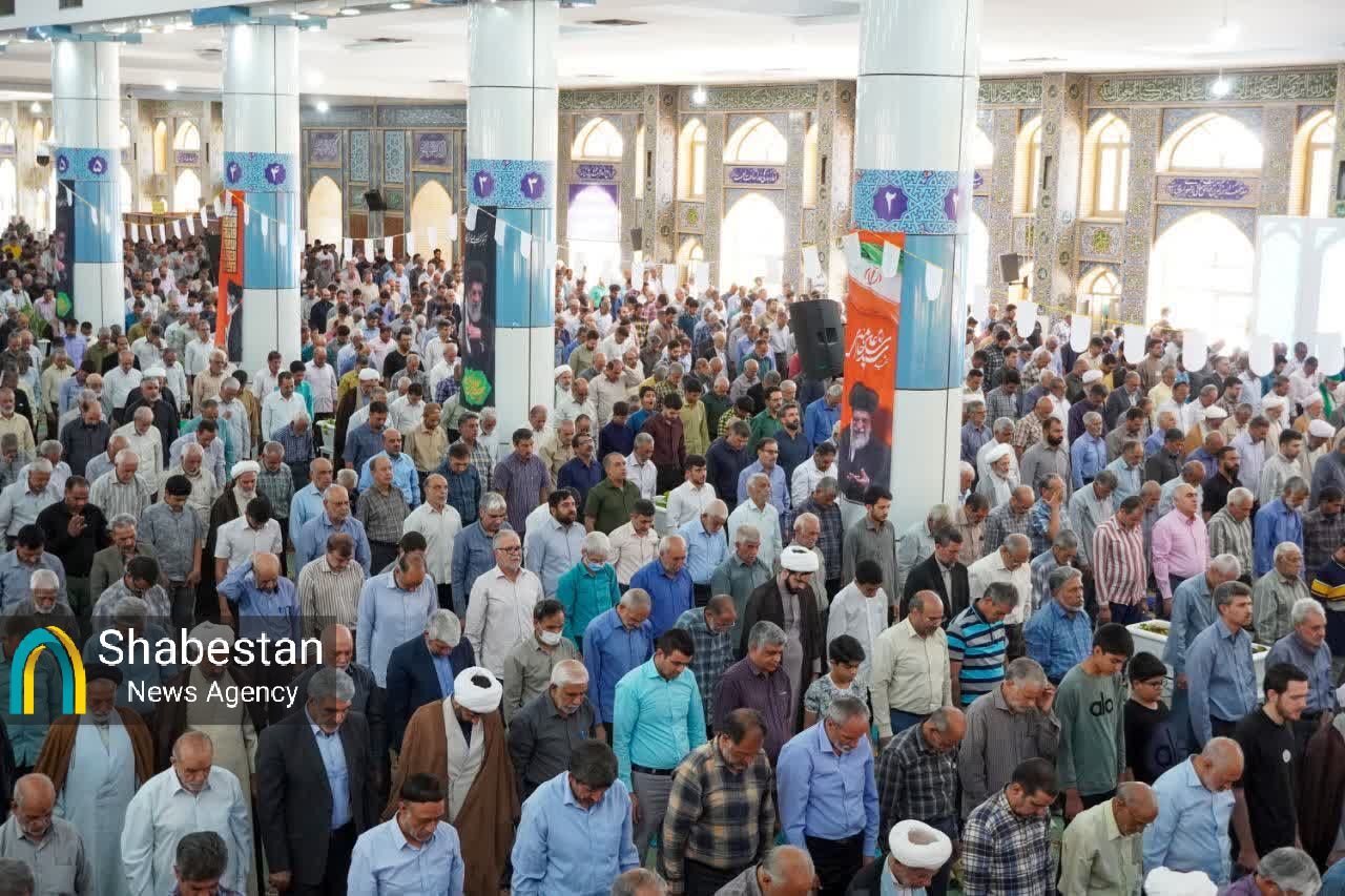 مسلمانان عملکرد خود را بر مبنای اسلام و به محوریت شخصیت نبیّ اکرم تنظیم کنند