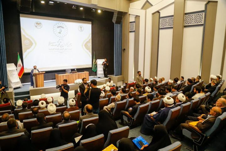 در مکتب رهبر شهید، وحدت نگاهی استراتژیک و عمیق است/ صلح ممدوح، تضمین‌کننده عزت و اقتدار امت اسلامی