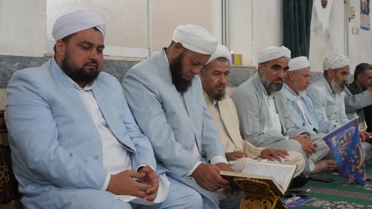 مشق برادری زیر سقف مسجد