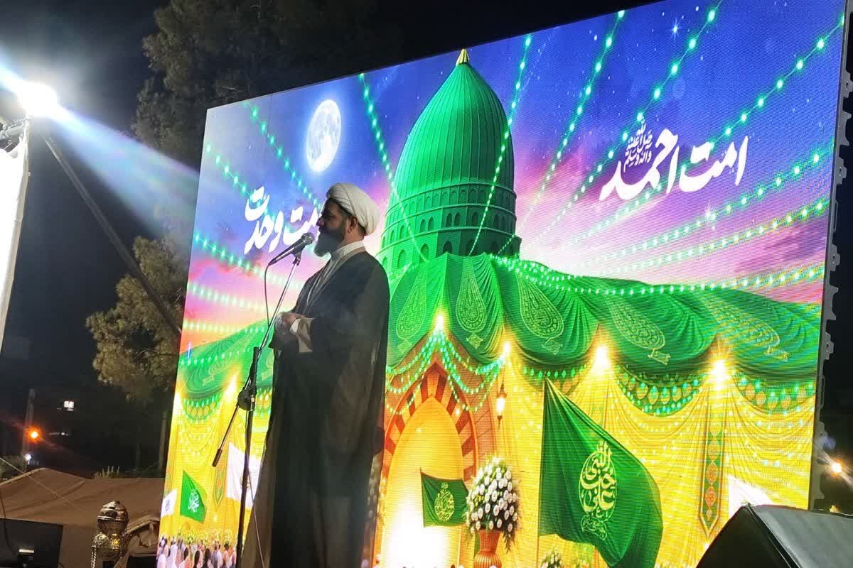 دشمن نمی‌تواند میان شیعه و سنی فاصله بیندازد