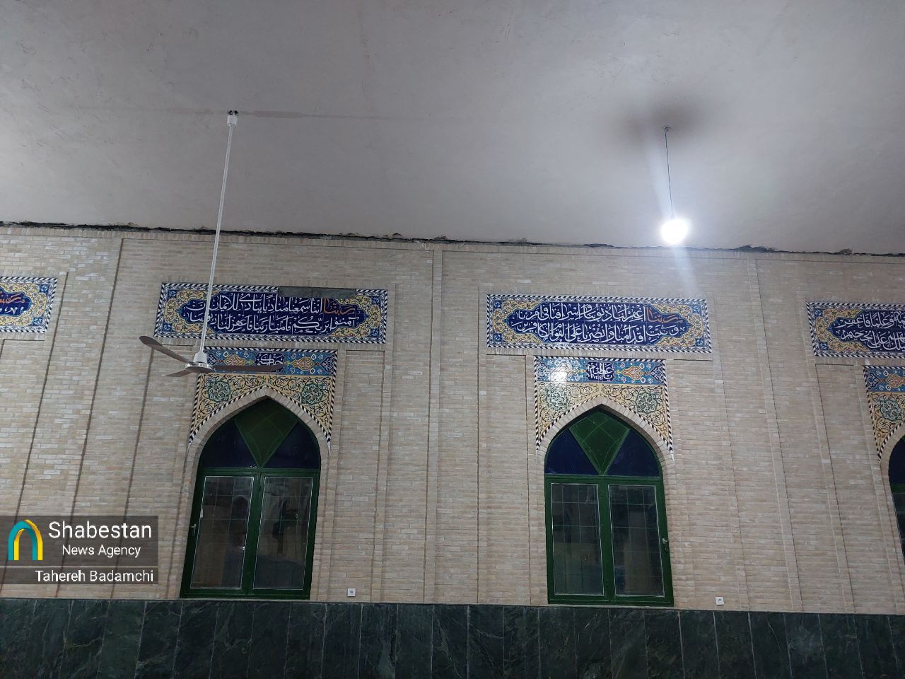 مسجدی که با عطر نام نبی (ص) و همت یک مکانیک‌کار بی‌ادعای راینی قد عَلَم کرد