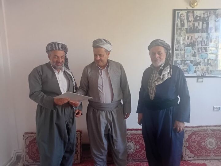 تجلیل از ۱۵ امام جماعت مریوان در ماه مولود؛ تأکید بر نقش ائمه در تحکیم وحدت