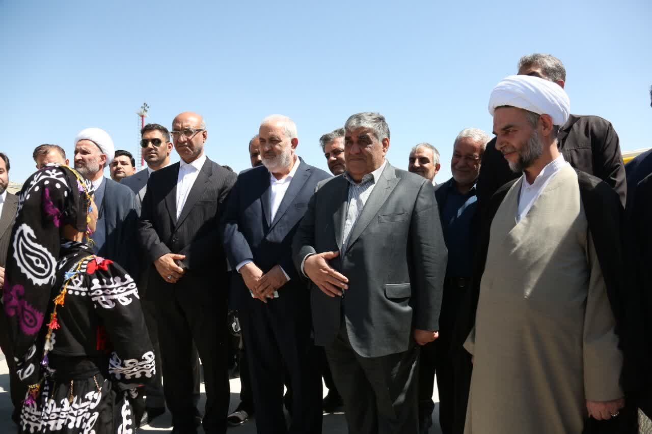 وزیر نیرو وارد کرمانشاه شد؛ افتتاح پروژه‌هایی به ارزش بیش از پنجاه همت