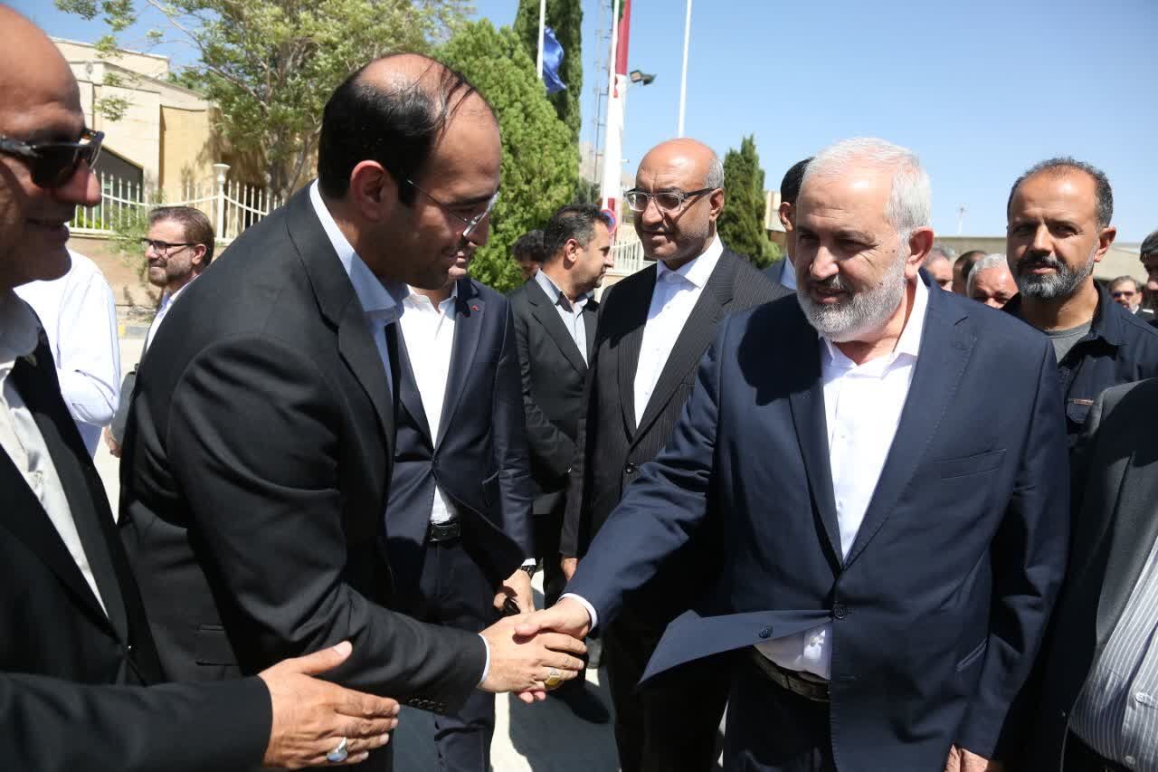 وزیر نیرو وارد کرمانشاه شد؛ افتتاح پروژههایی به ارزش بیش از پنجاه همت