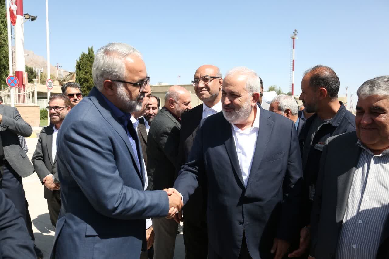 وزیر نیرو وارد کرمانشاه شد؛ افتتاح پروژههایی به ارزش بیش از پنجاه همت