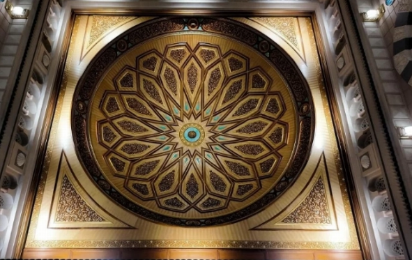 شاهکار مهندسی در مسجدالنبی؛ گنبدهای متحرکی که شکوه معماری اسلامی را به نمایش میگذارند