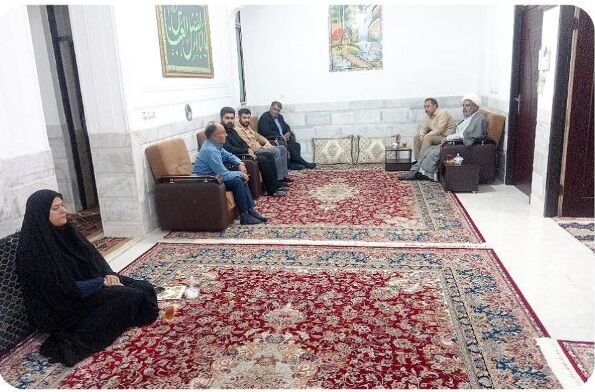 تکریم و تجلیل از جانباز و آزاده سرافراز دوران دفاع مقدس در زاهدان