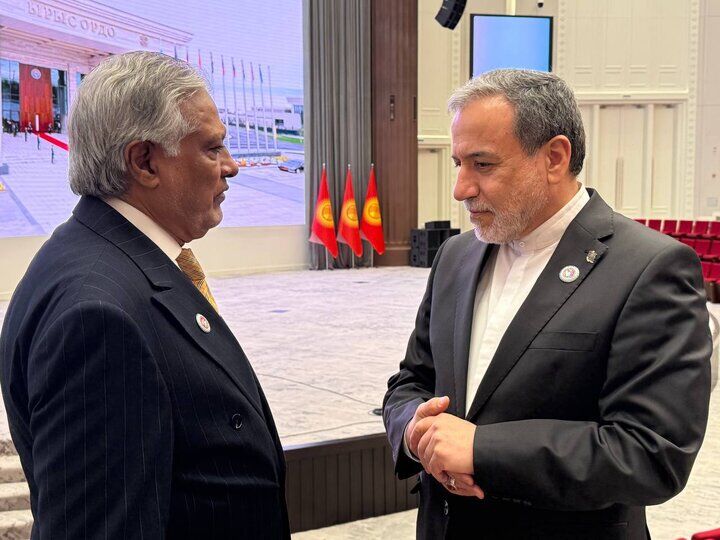 دیدار عباس عراقچی با وزرای خارجه چین و پاکستان در قرقیزستان