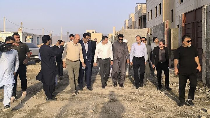 بازدید معاون بنیاد مسکن از پروژه ۱۰۶۸ واحدی نهضت ملی مسکن سراوان
