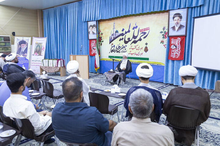 آیت‌الله ناصری: مسجدِ تراز، کانون قرآن، اهل‌بیت(ع) و حل مسائل مردم است