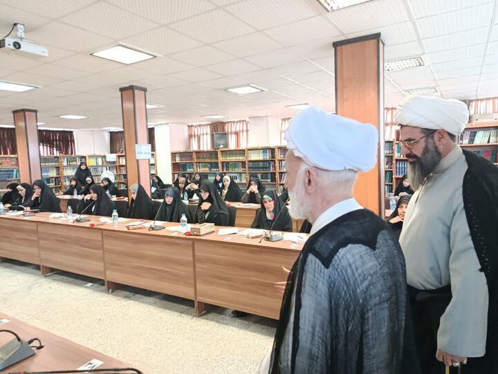 آزمون ورودی حوزه‌های علمیه خواهران استان مرکزی برگزار شد